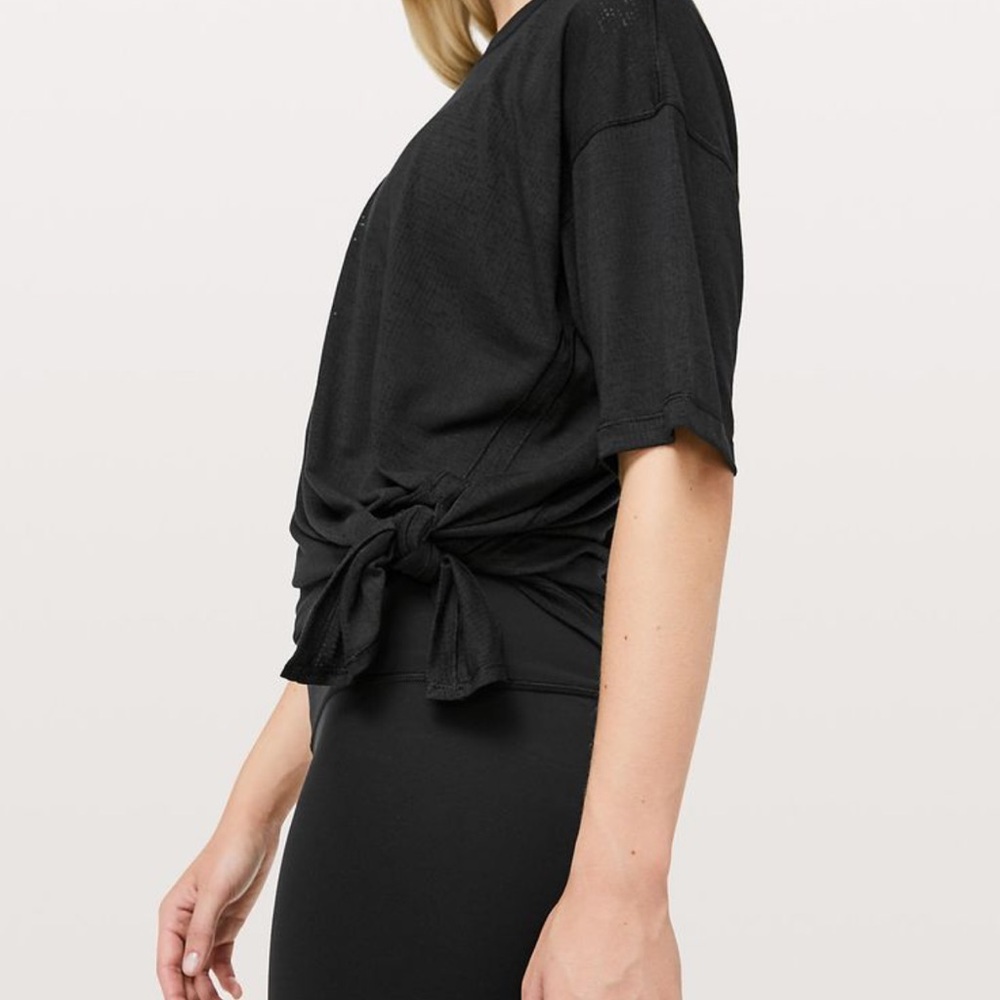Lululemon Sneak Out Short Sleeve